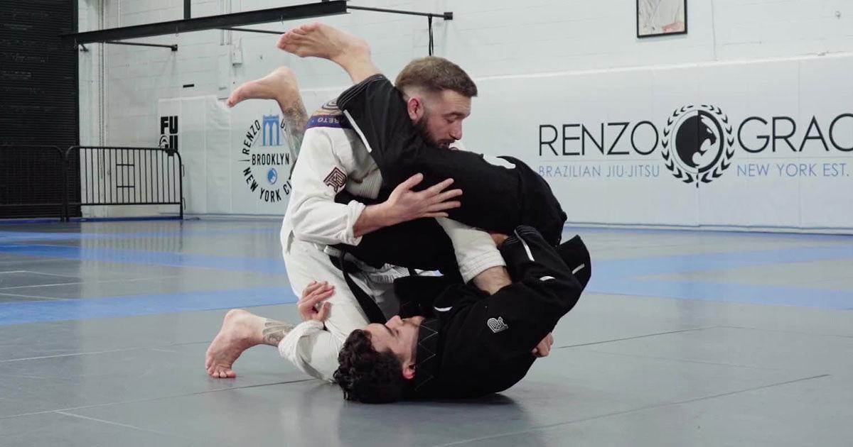 Danny Stolfi with a shotgun armbar variation.