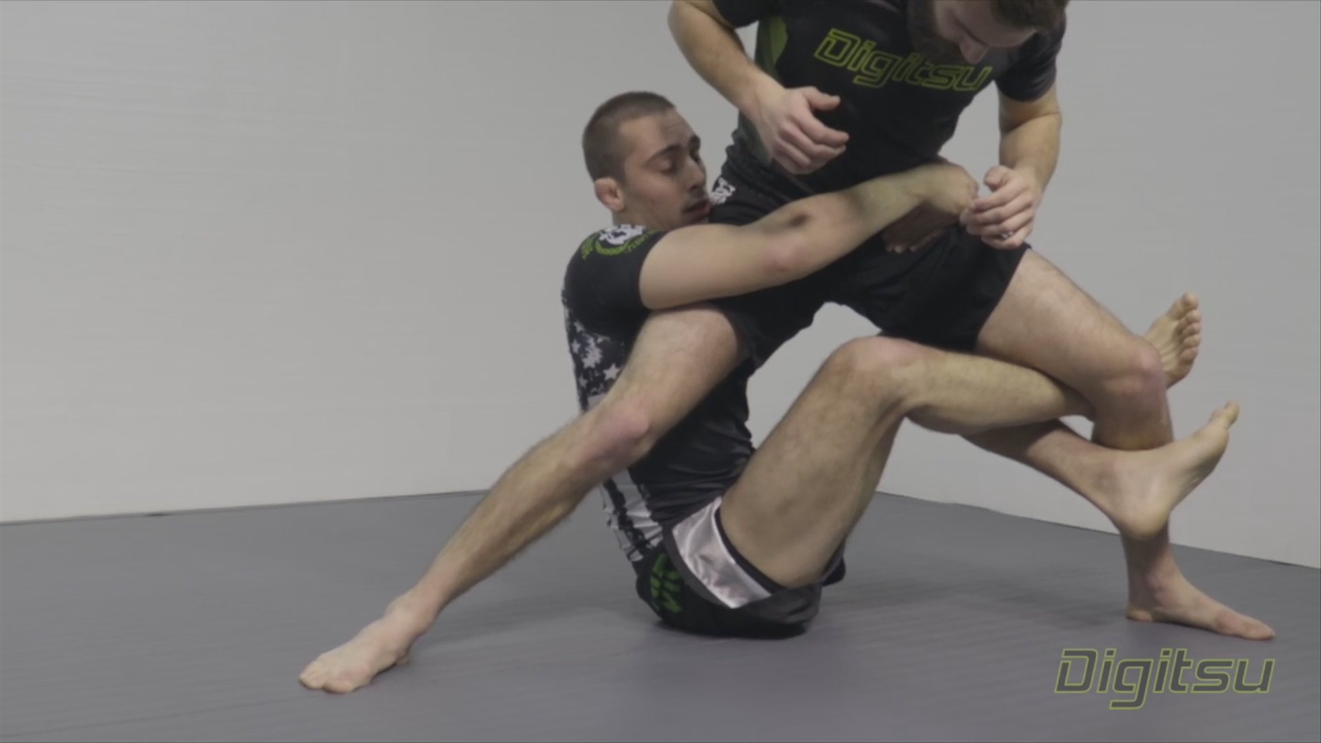 Adapt to Gi and No-Gi Scenarios