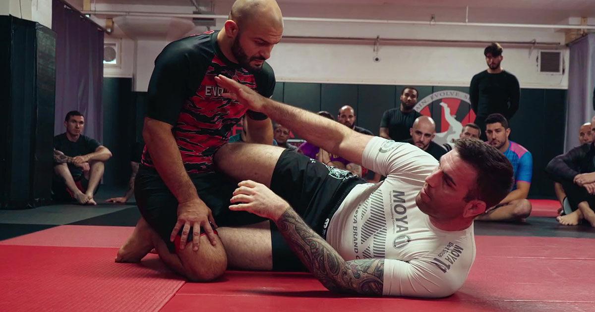 Mason Fowler with Knee Shield variation of Half Guard