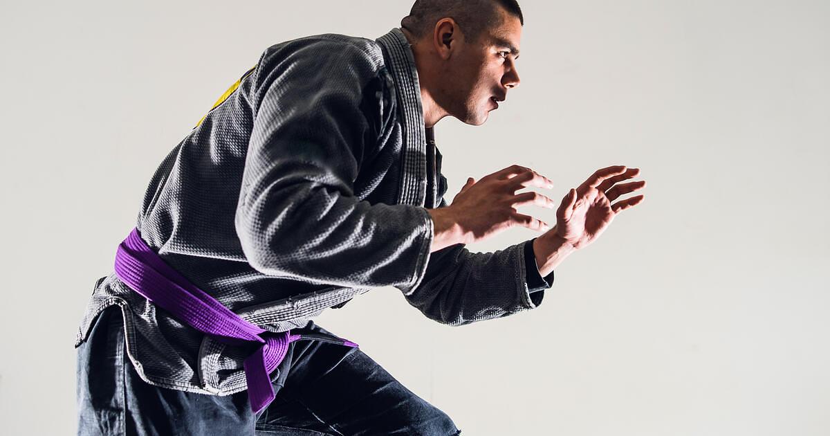 BJJ Shadow grappling is a great way to warm up and visualization your techniques